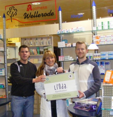 Apotheke Wellerode spendet LINDA DFB-Medizinkoffer an Jugend
